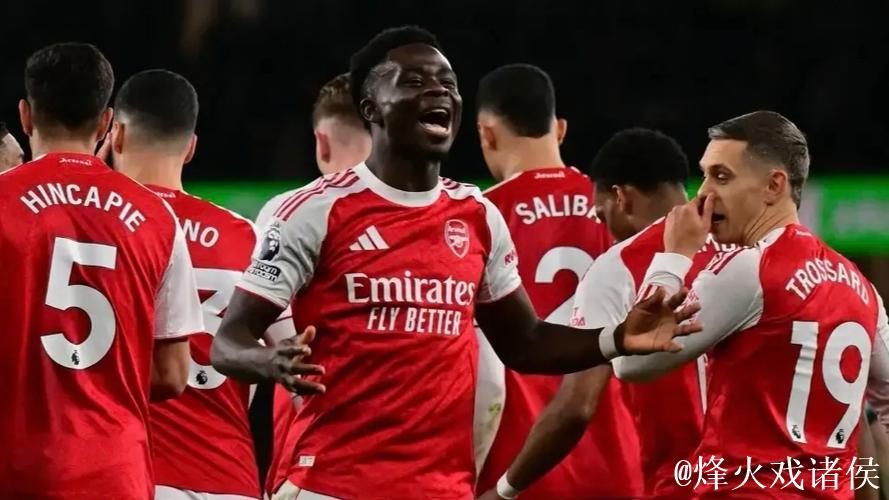 英超-萨卡造乌龙致胜 阿森纳2-1力克狼队继续领跑